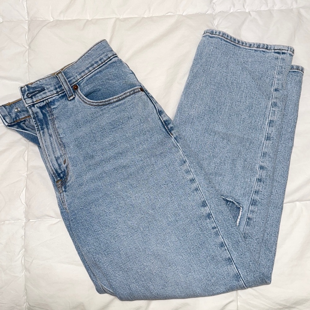 Abercrombie & Fitch Ultra High Rise Ankle Straight Jean